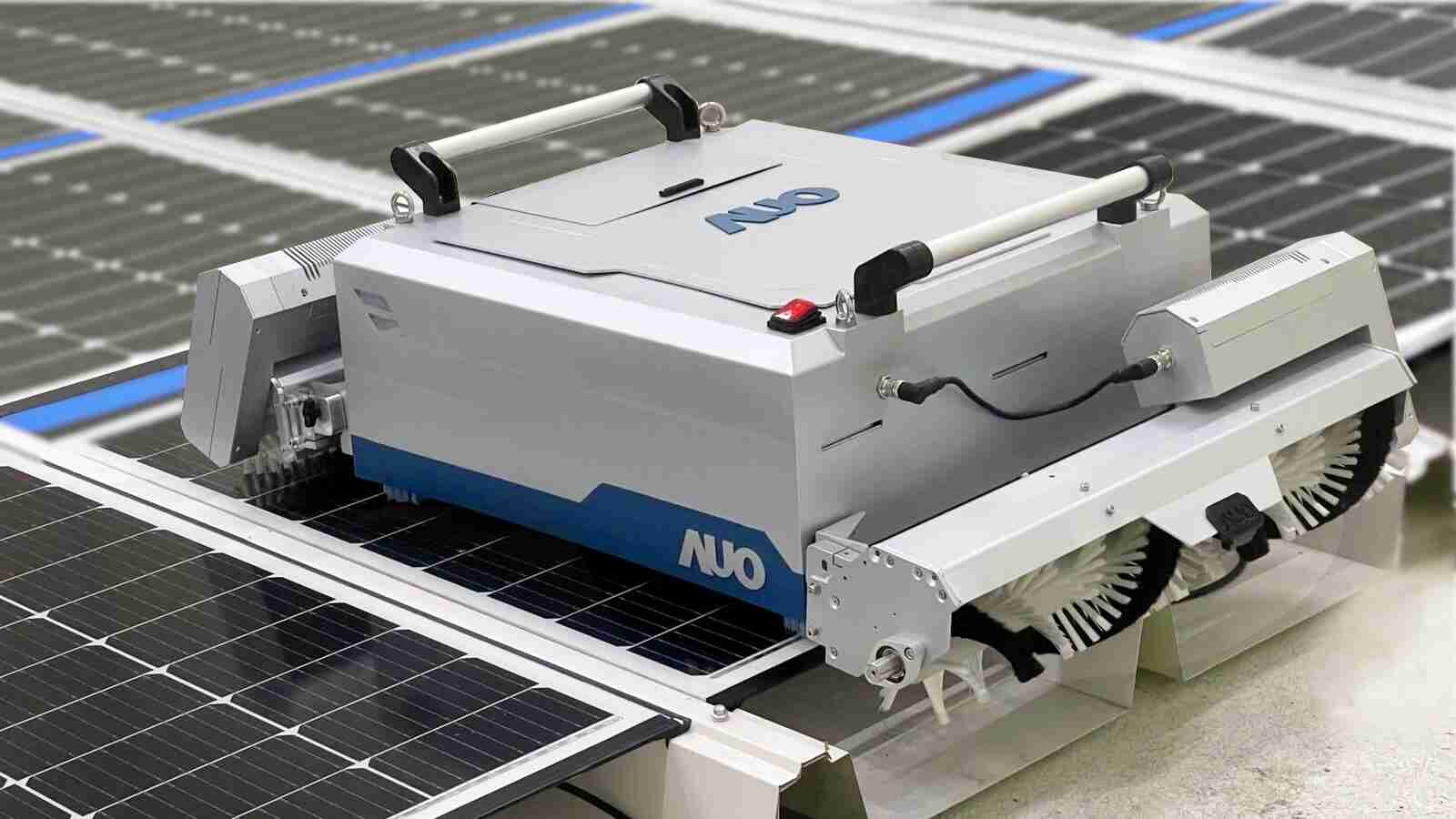 万利致力EPC场域技术升级，，导入清洁机器人搭配传感器与AI数据分析，，大幅减少维运成本